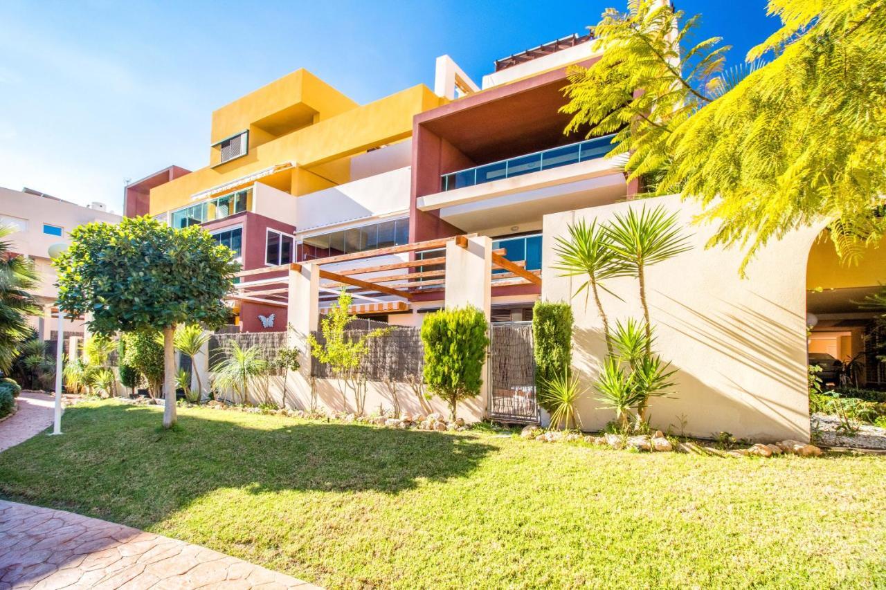 Apartmán Bosque Playa Flamenca Exteriér fotografie
